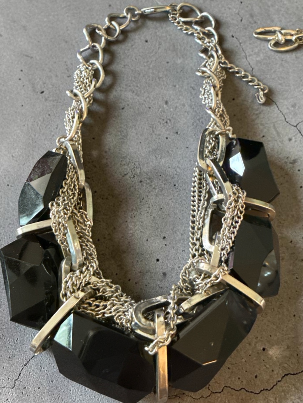 VCLM Black Faceted Statement Necklace Silver Tone Layered Chain Bib Necklace - Picture 3 of 4